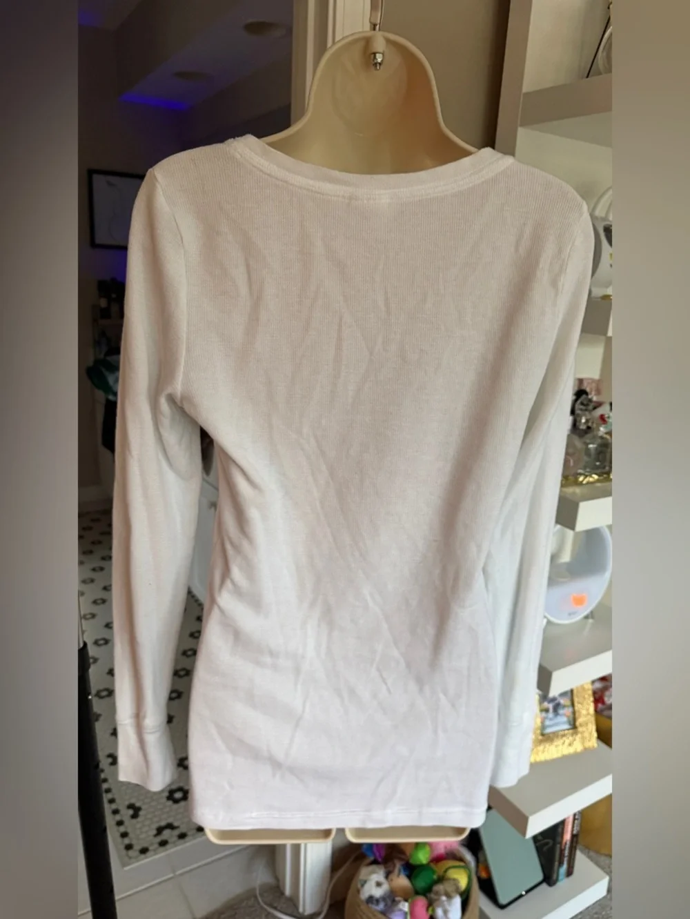 PINK Victoria’s Secret Long Sleeve - Picture 2 of 4